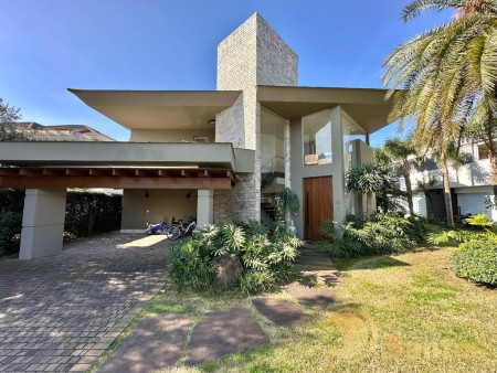 Casa em Condomínio 4 dormitórios para venda, Xangri-lá em Capão da Canoa | Ref.: 4664
